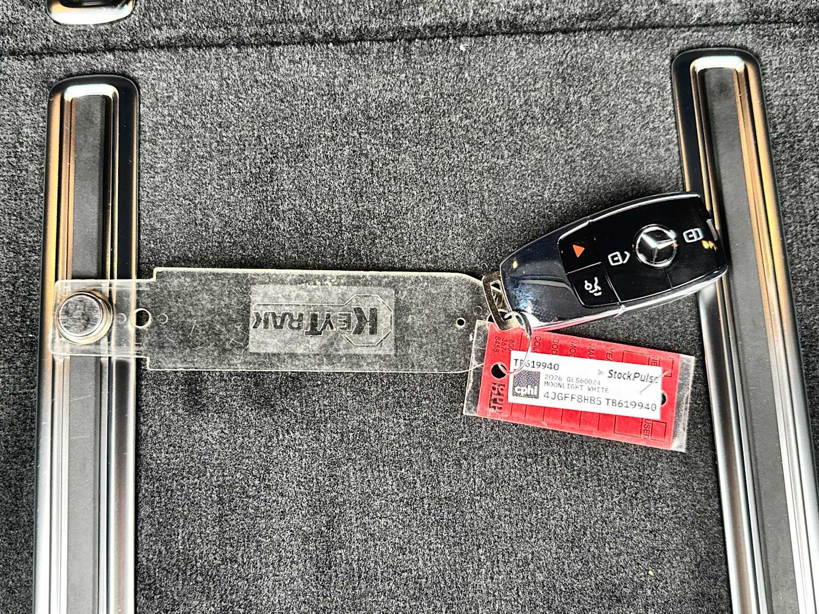 Thumbnail: 2026 Mercedes-Benz GLS - 24