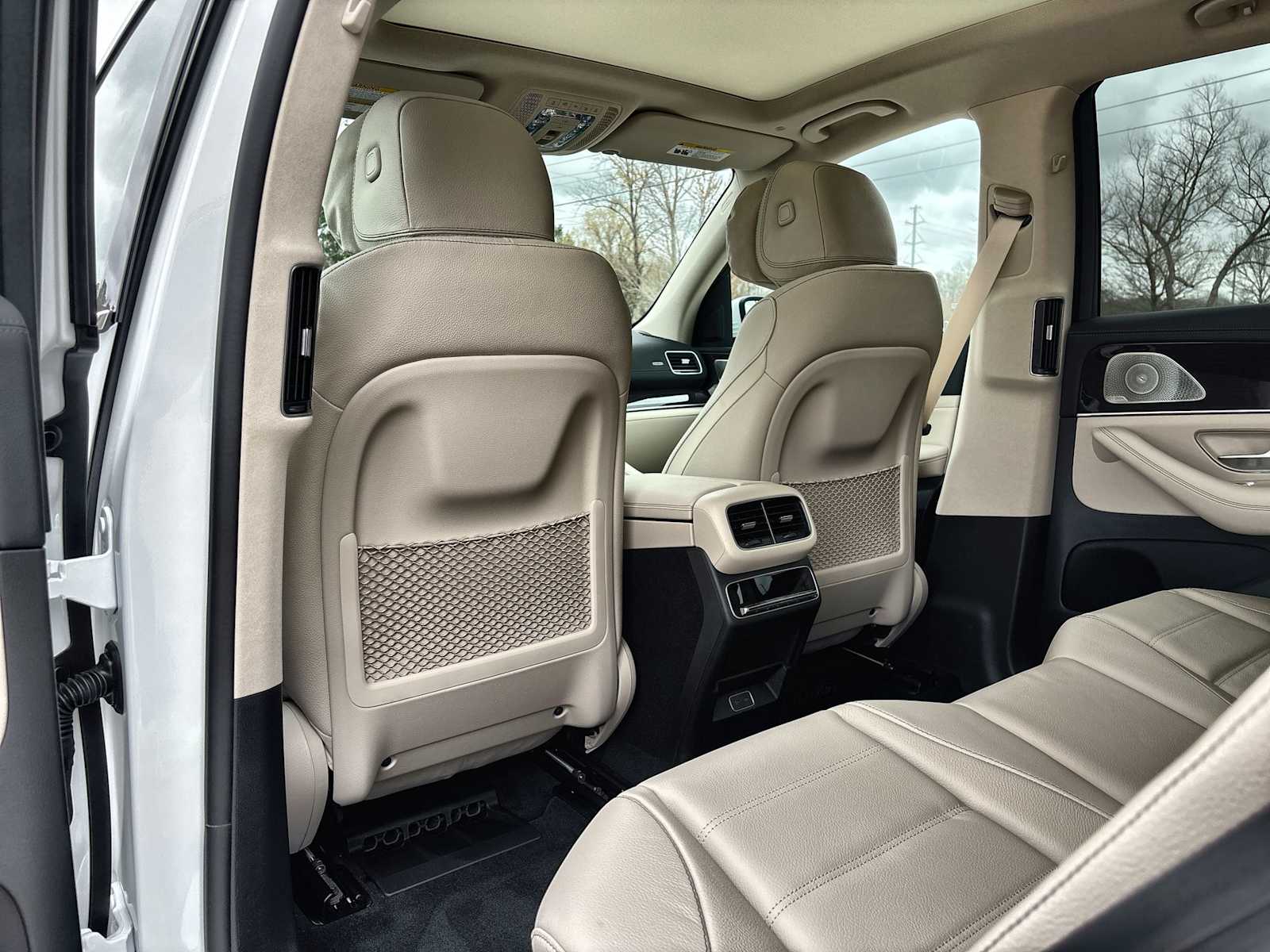 Thumbnail: 2026 Mercedes-Benz GLE - 18