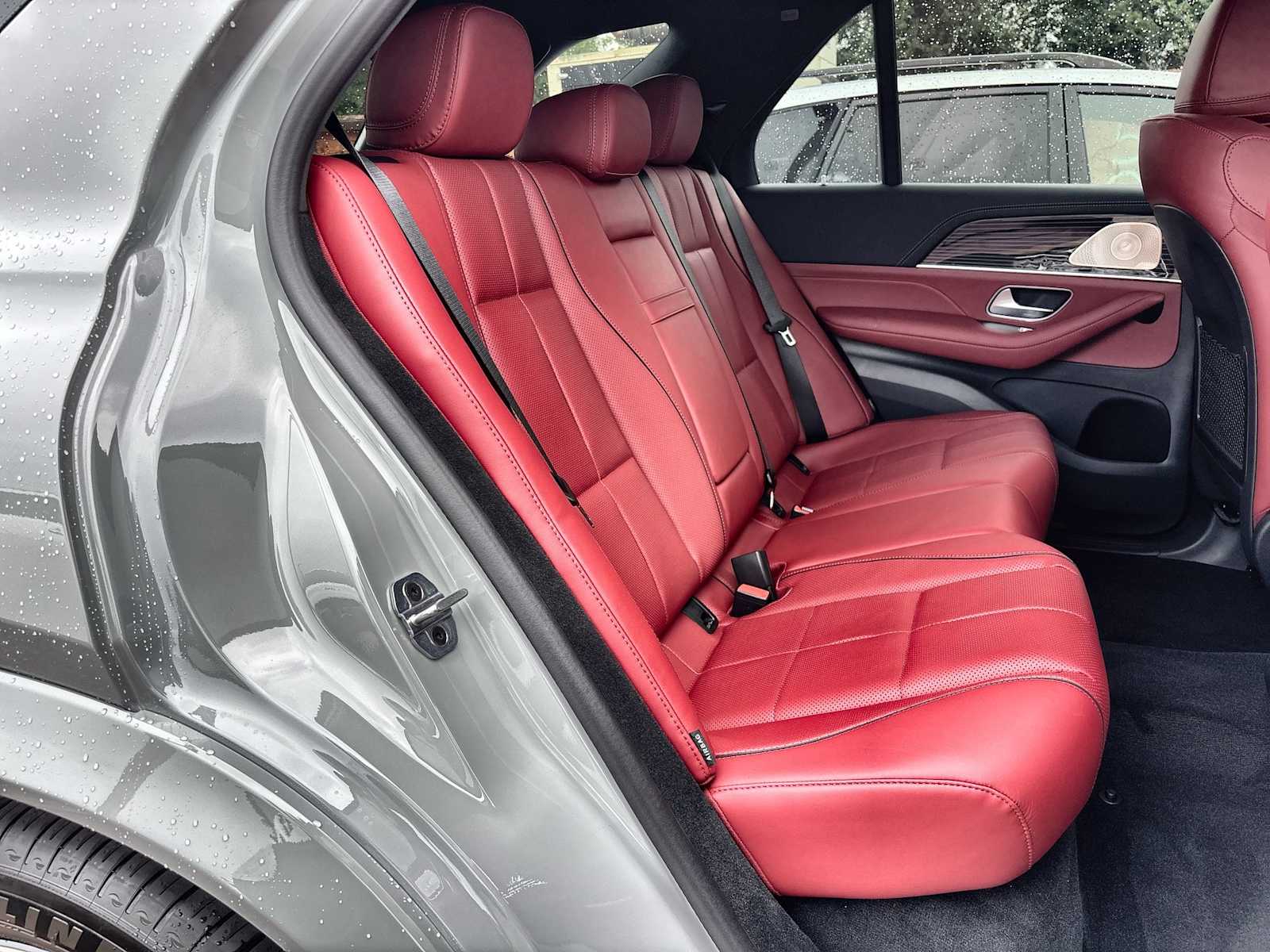 Thumbnail: 2026 Mercedes-Benz GLE - 19