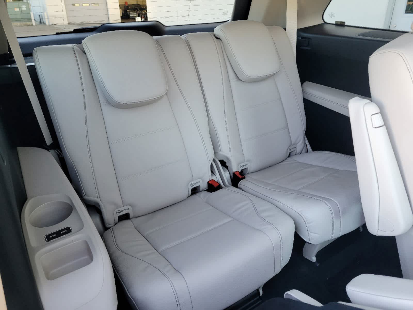 Thumbnail: 2025 Mercedes-Benz GLS - 24