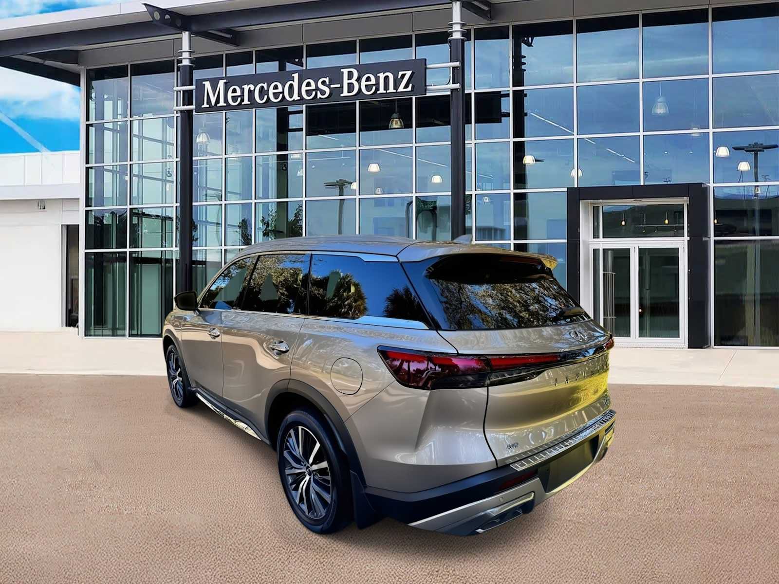 Thumbnail: 2023 INFINITI QX60 - 2