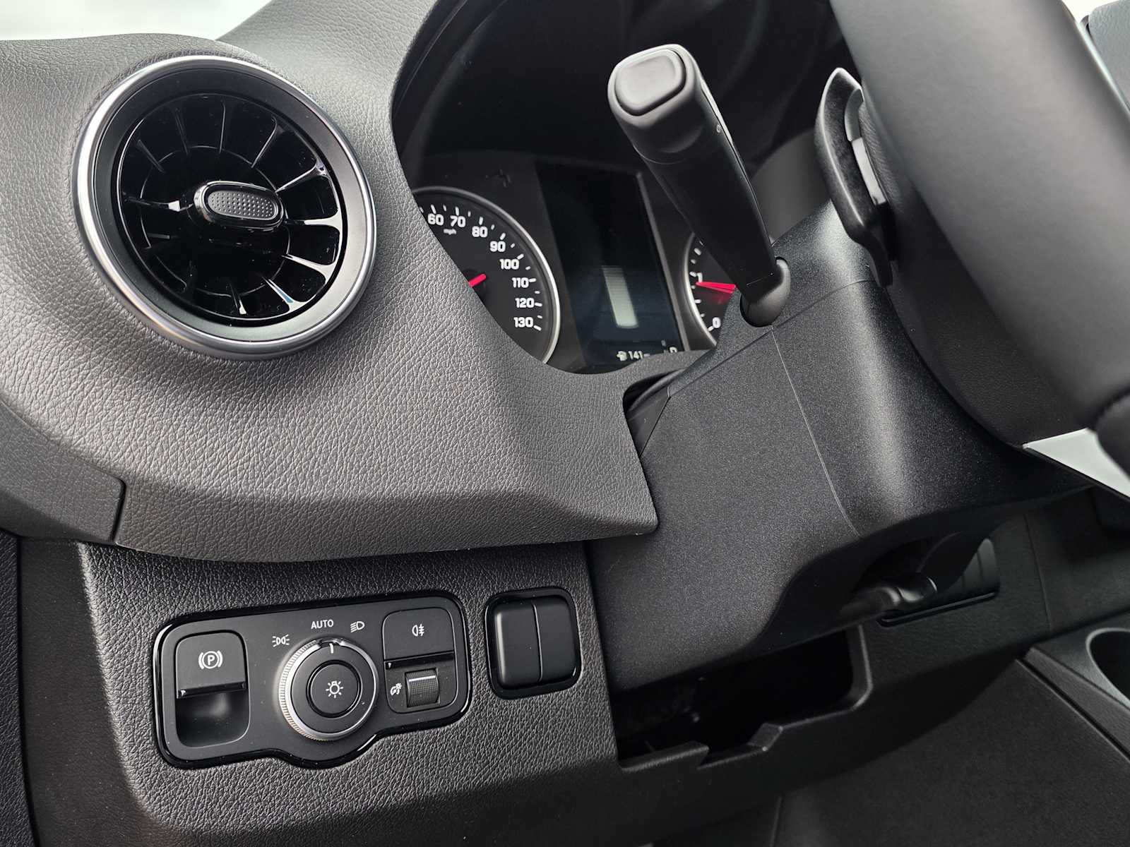 Thumbnail: 2026 Mercedes-Benz Sprinter - 19