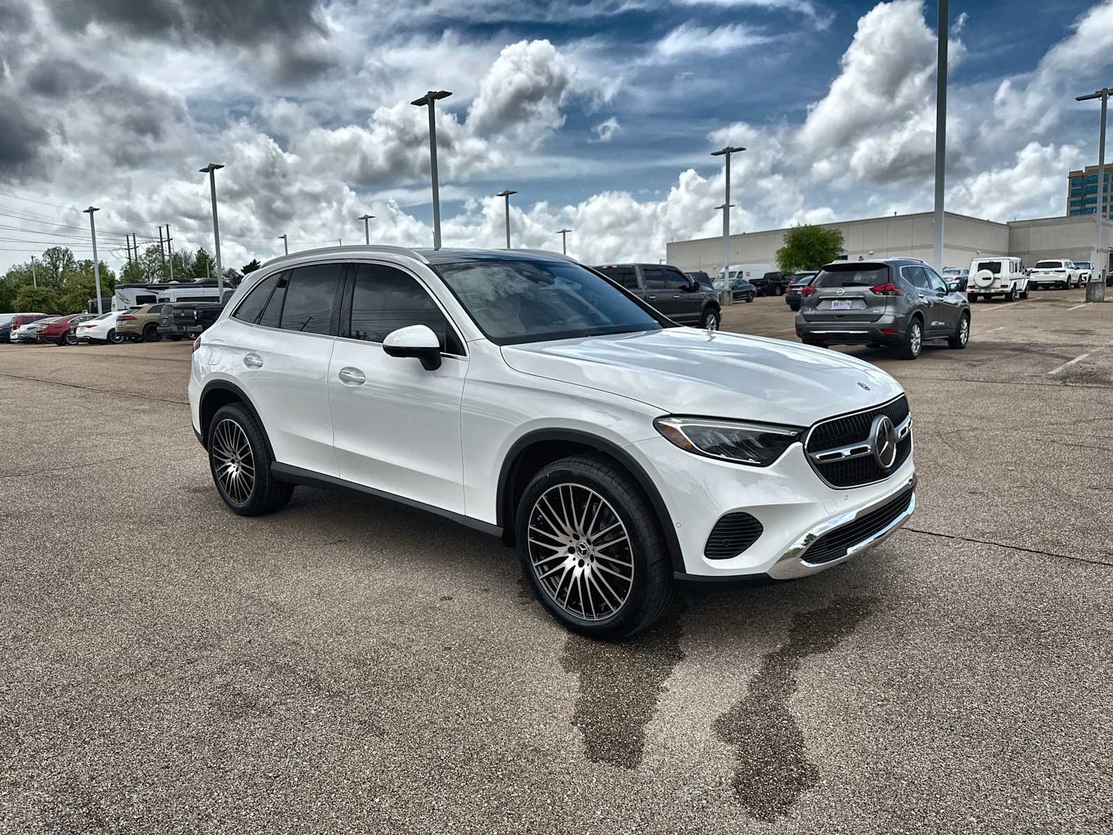 Thumbnail: 2026 Mercedes-Benz GLC - 11