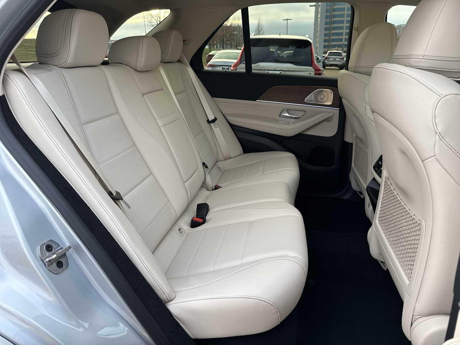 Thumbnail: 2026 Mercedes-Benz GLE - 19