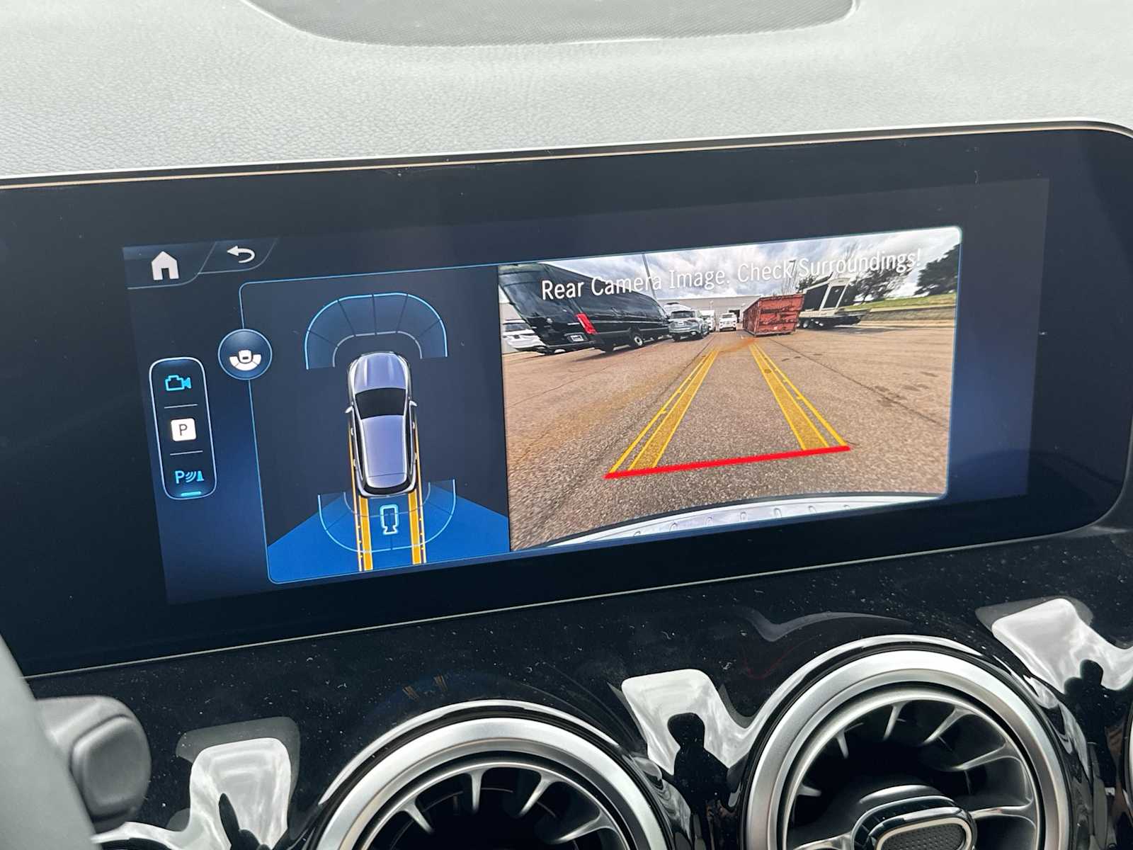 Thumbnail: 2026 Mercedes-Benz GLA - 22