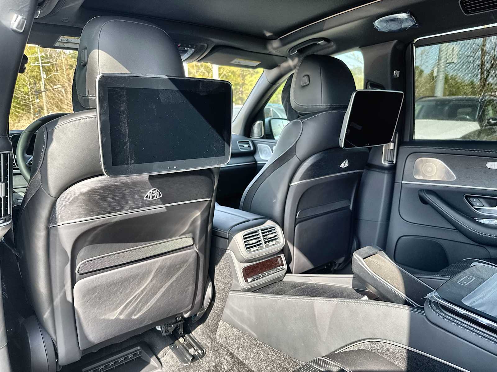 Thumbnail: 2026 Mercedes-Benz GLS - 18