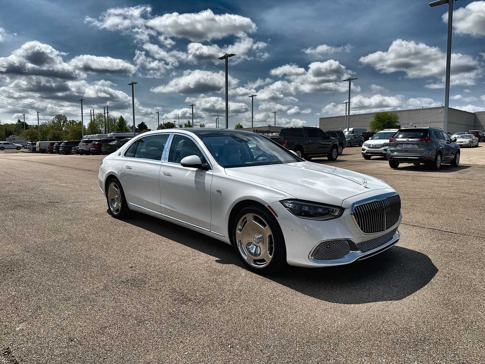 Thumbnail: 2024 Mercedes-Benz S-Class - 11