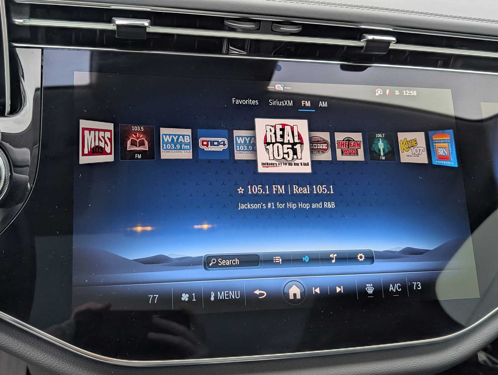 Thumbnail: 2024 Mercedes-Benz E-Class - 16