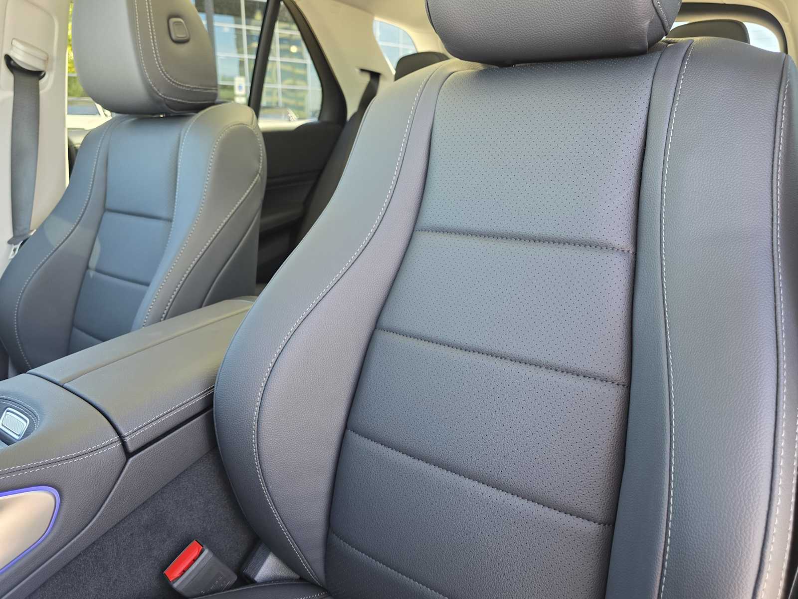 Thumbnail: 2026 Mercedes-Benz GLE - 13