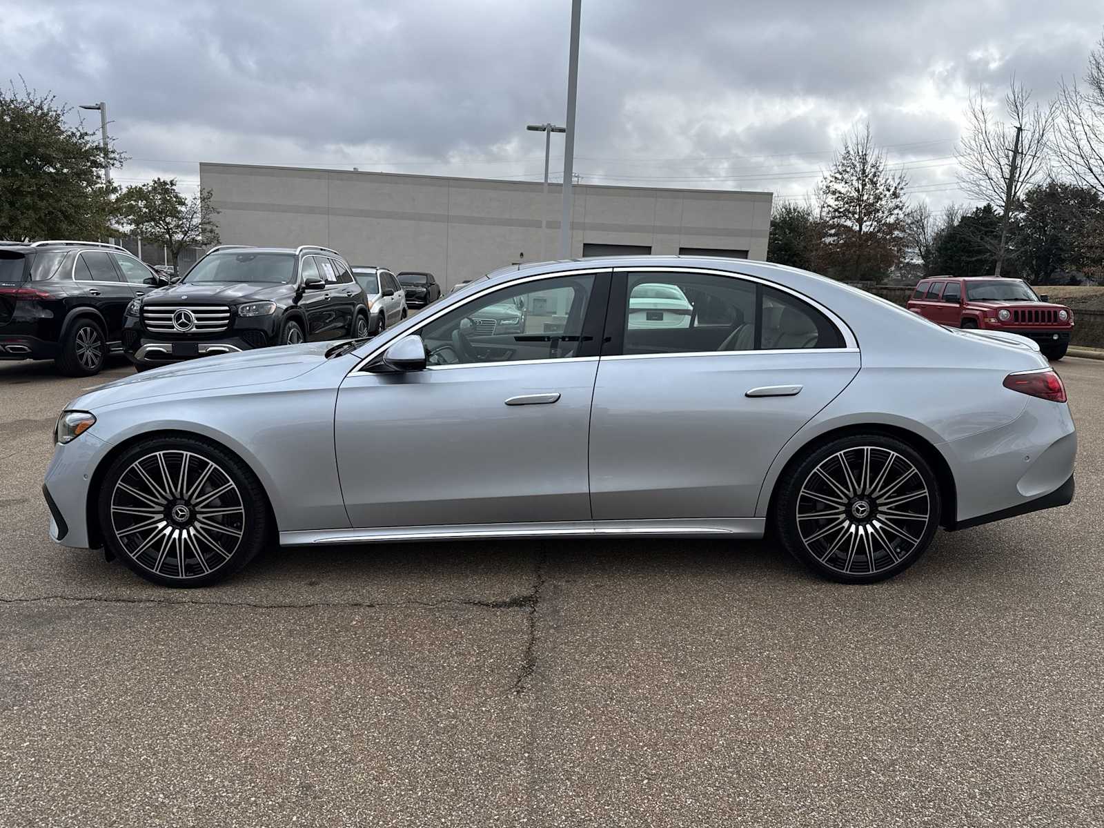 Thumbnail: 2026 Mercedes-Benz E-Class - 3