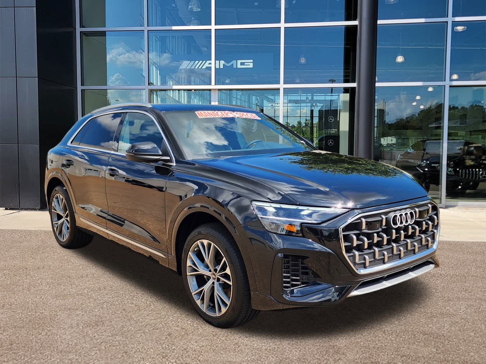 Thumbnail: 2025 Audi Q8 - 20