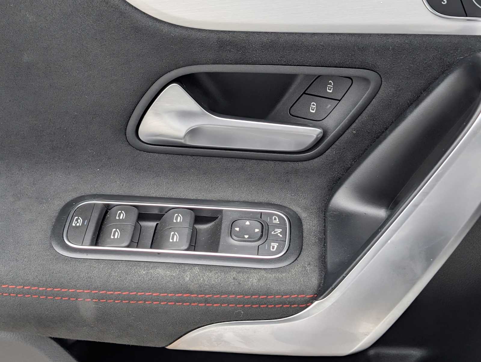 Thumbnail: 2023 Mercedes-Benz CLA - 24