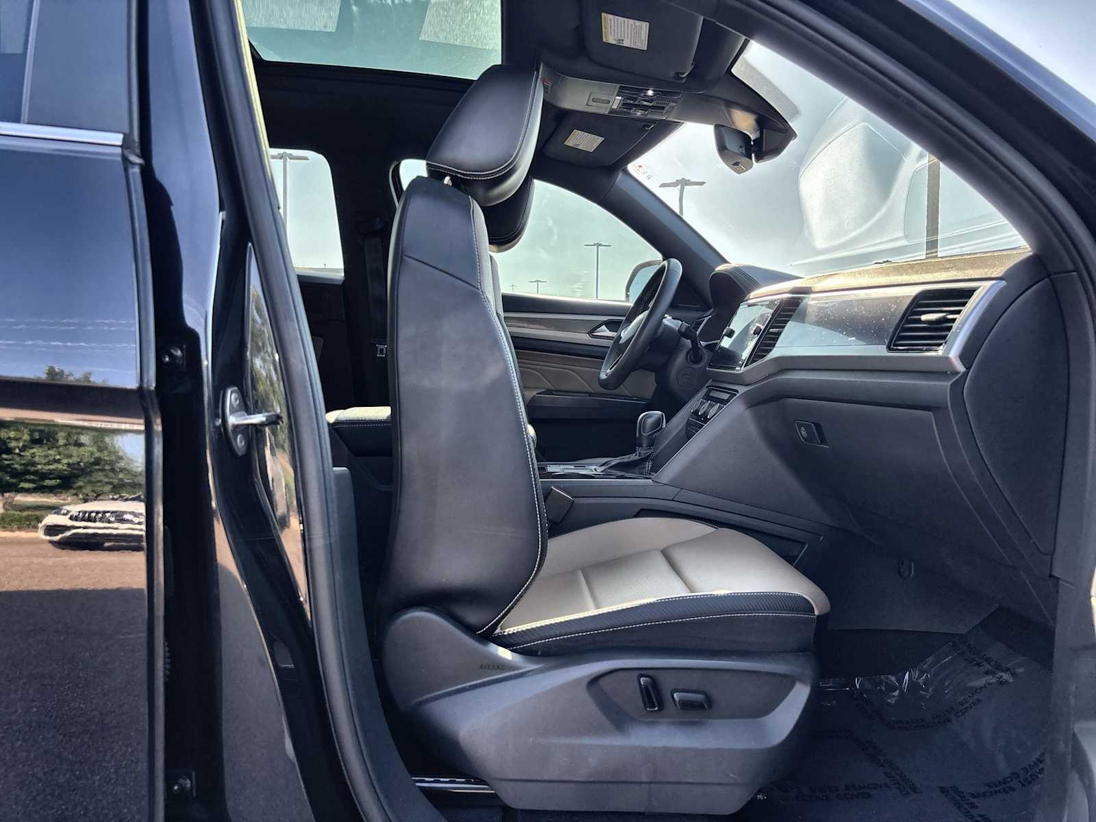 Thumbnail: 2021 Volkswagen Atlas - 9