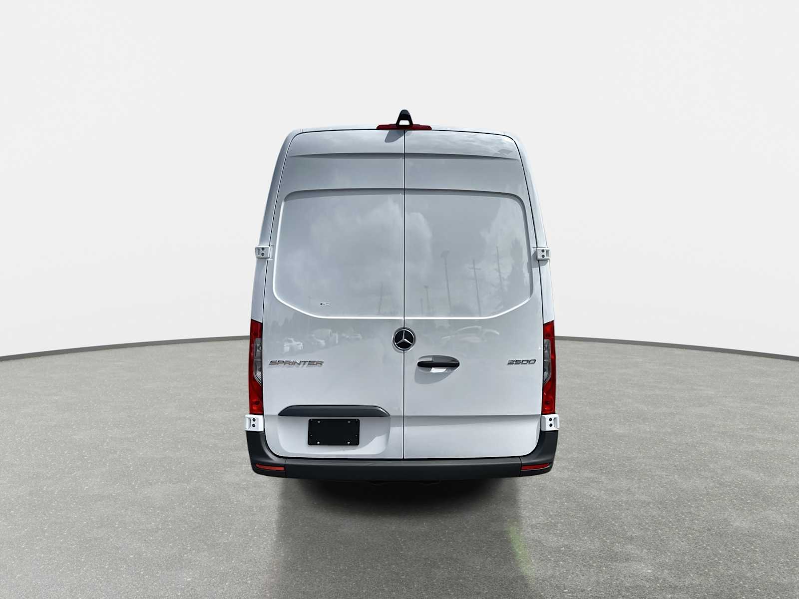 Thumbnail: 2026 Mercedes-Benz Sprinter - 6