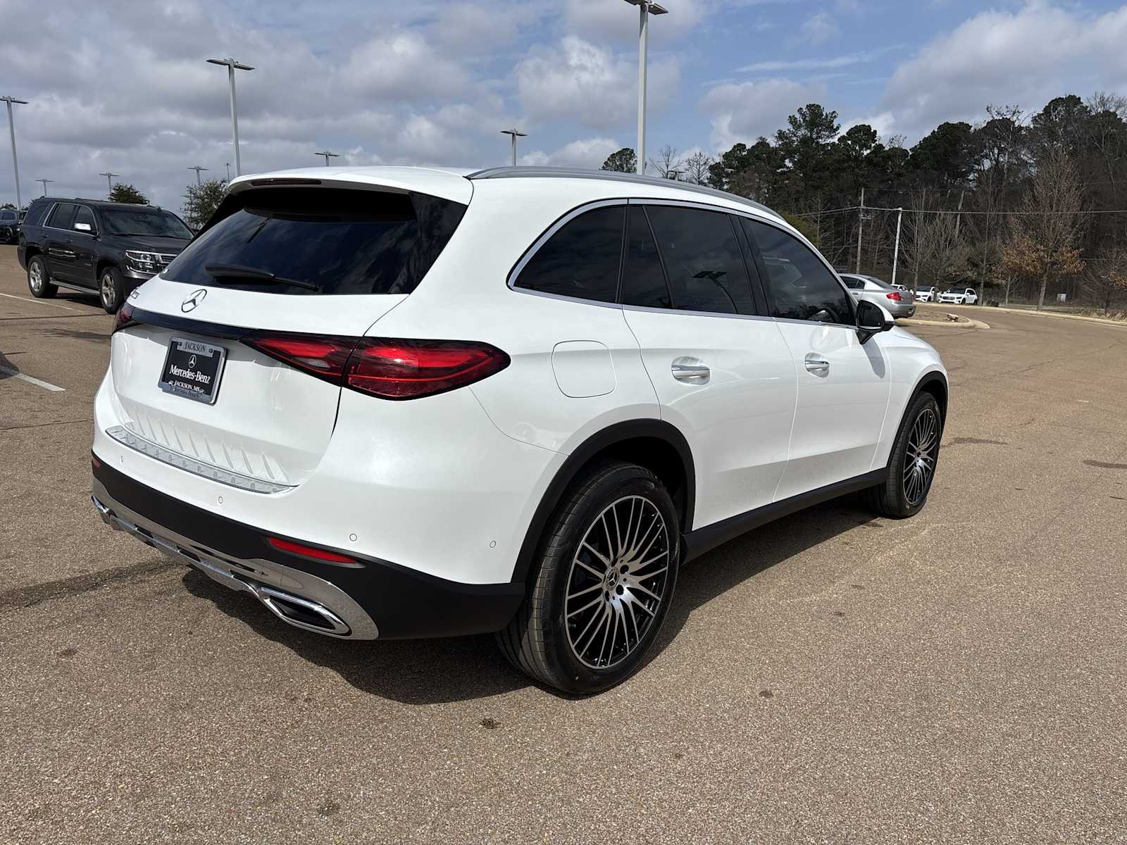 Thumbnail: 2026 Mercedes-Benz GLC - 6