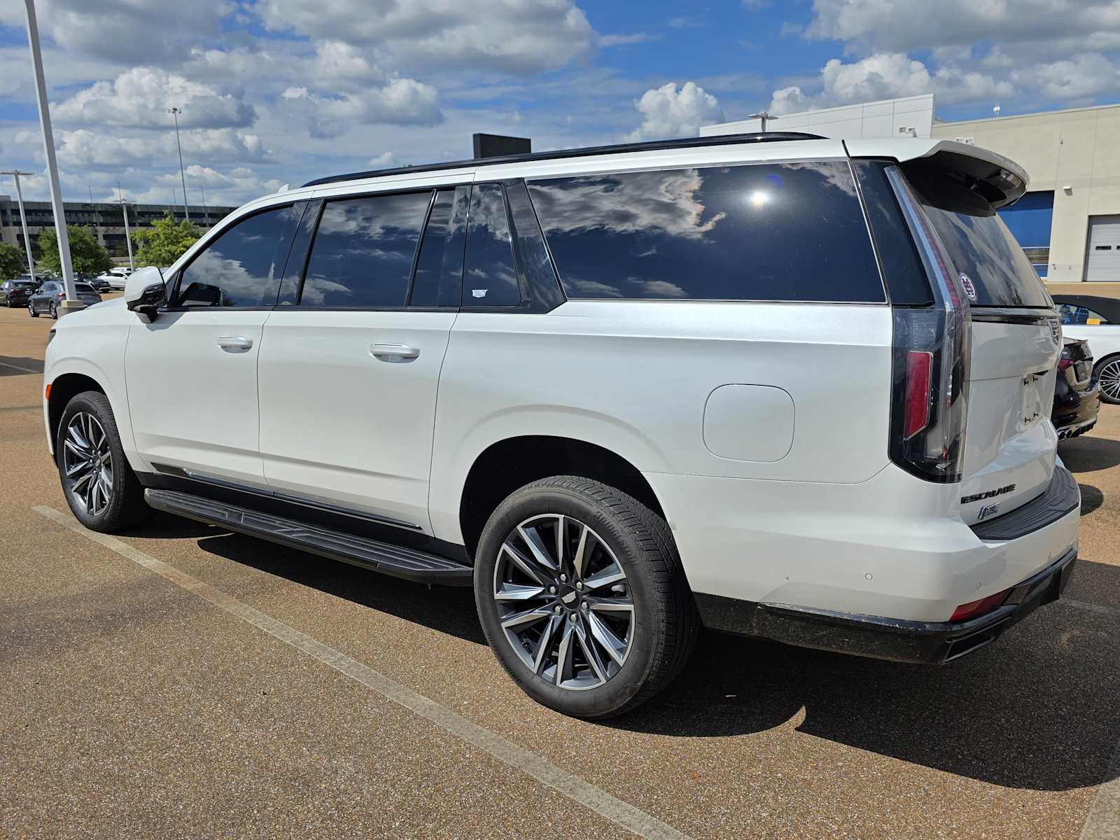 Thumbnail: 2021 Cadillac Escalade - 2