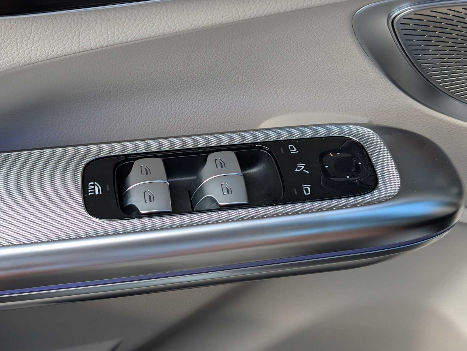 Thumbnail: 2026 Mercedes-Benz CLE - 19