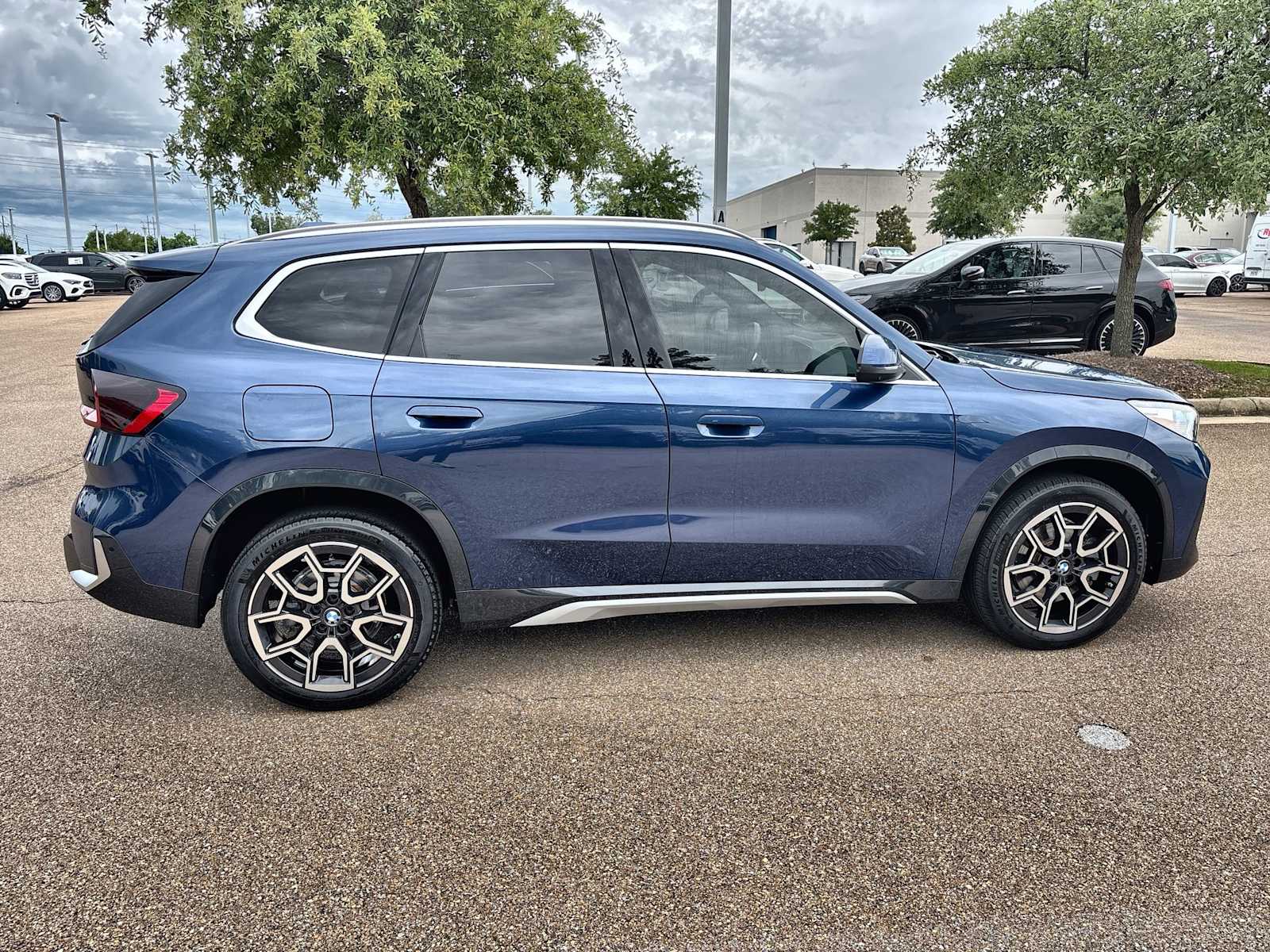 Thumbnail: 2025 BMW X1 - 10