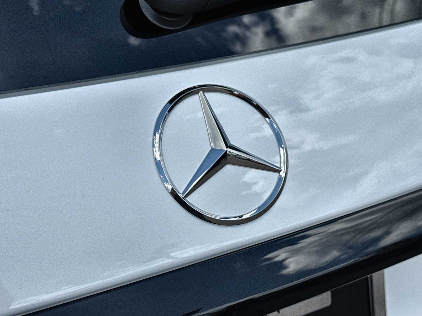 Thumbnail: 2026 Mercedes-Benz GLC - 16