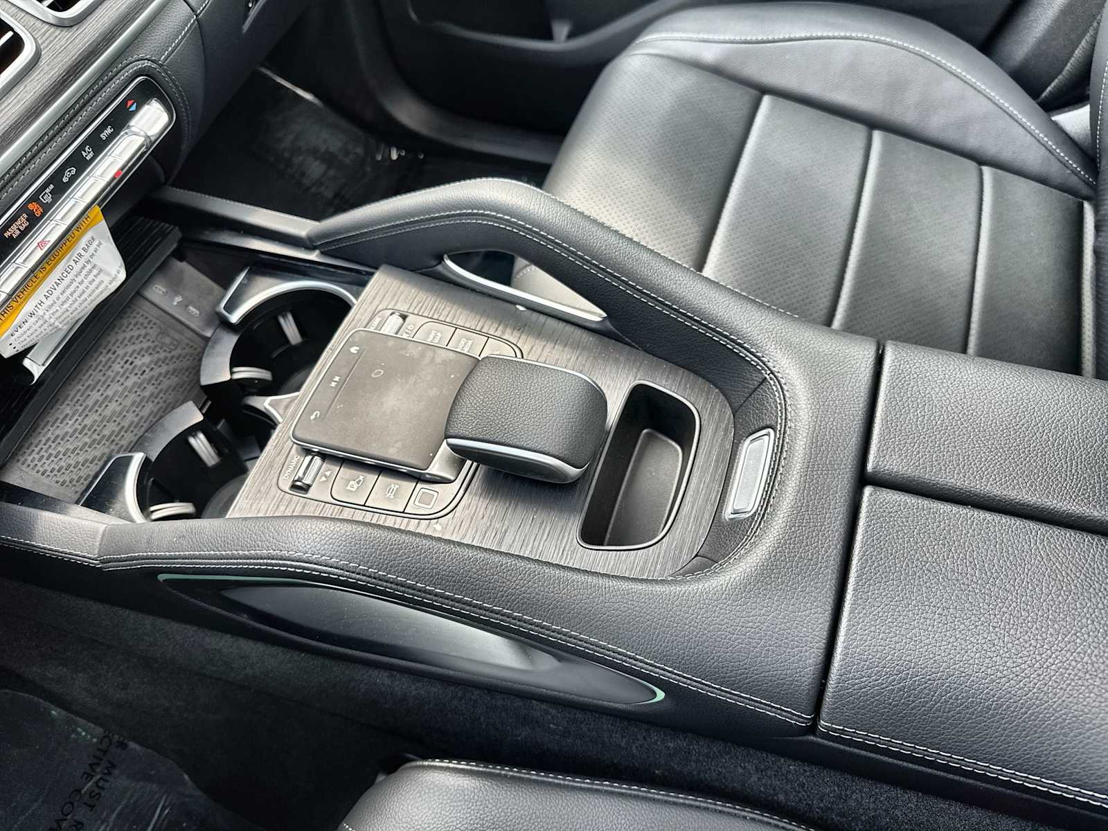 Thumbnail: 2026 Mercedes-Benz GLE - 22