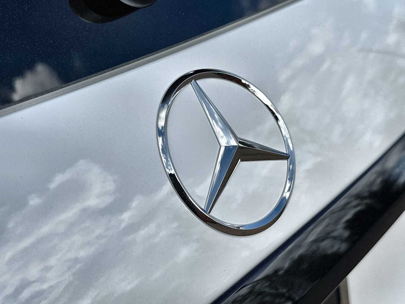 Thumbnail: 2026 Mercedes-Benz GLC - 16