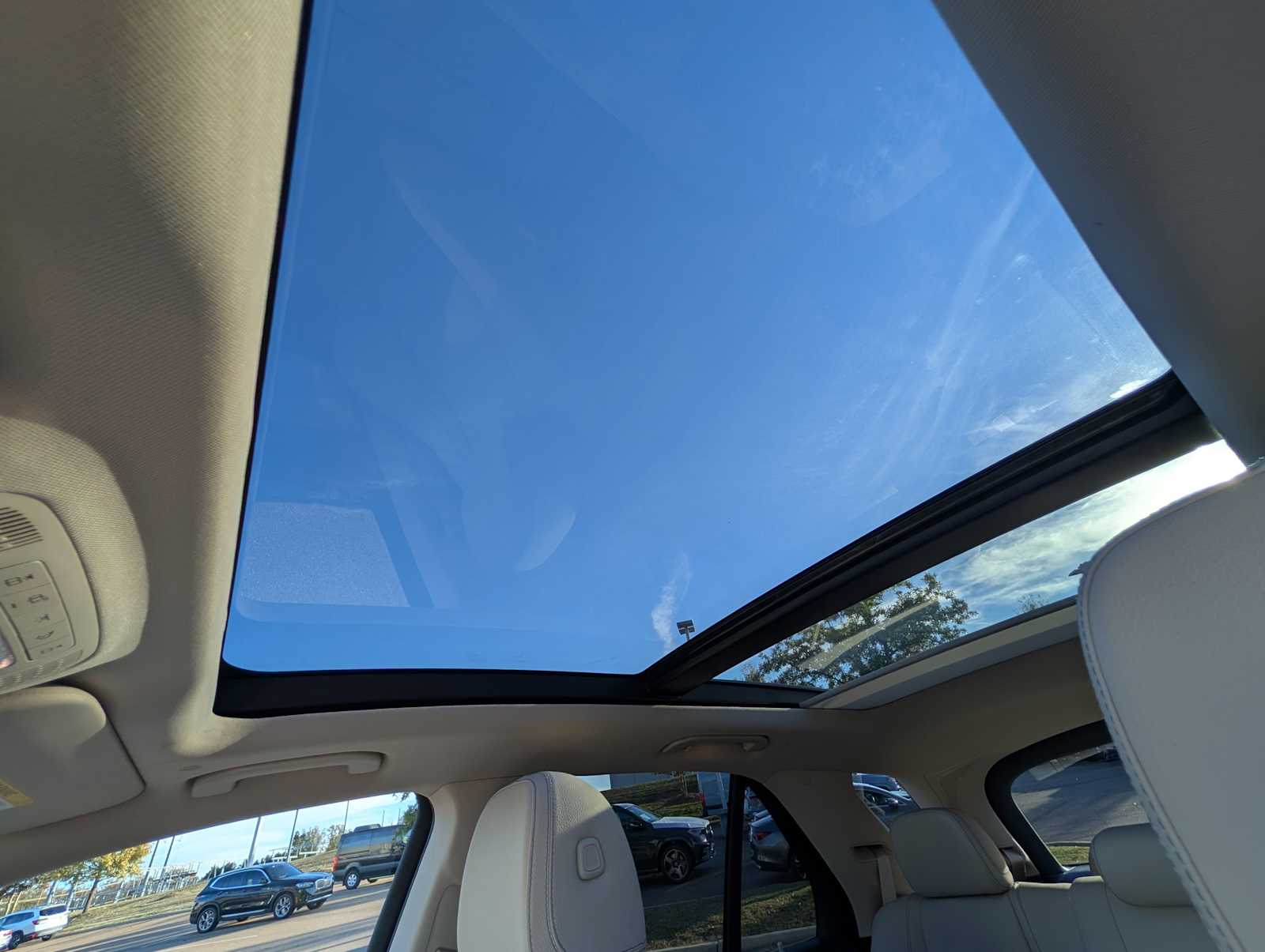 Thumbnail: 2025 Mercedes-Benz GLE - 17