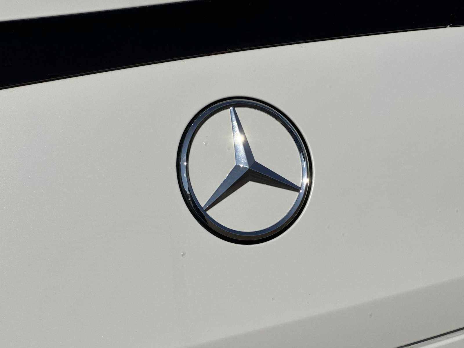 Thumbnail: 2026 Mercedes-Benz GLC - 10