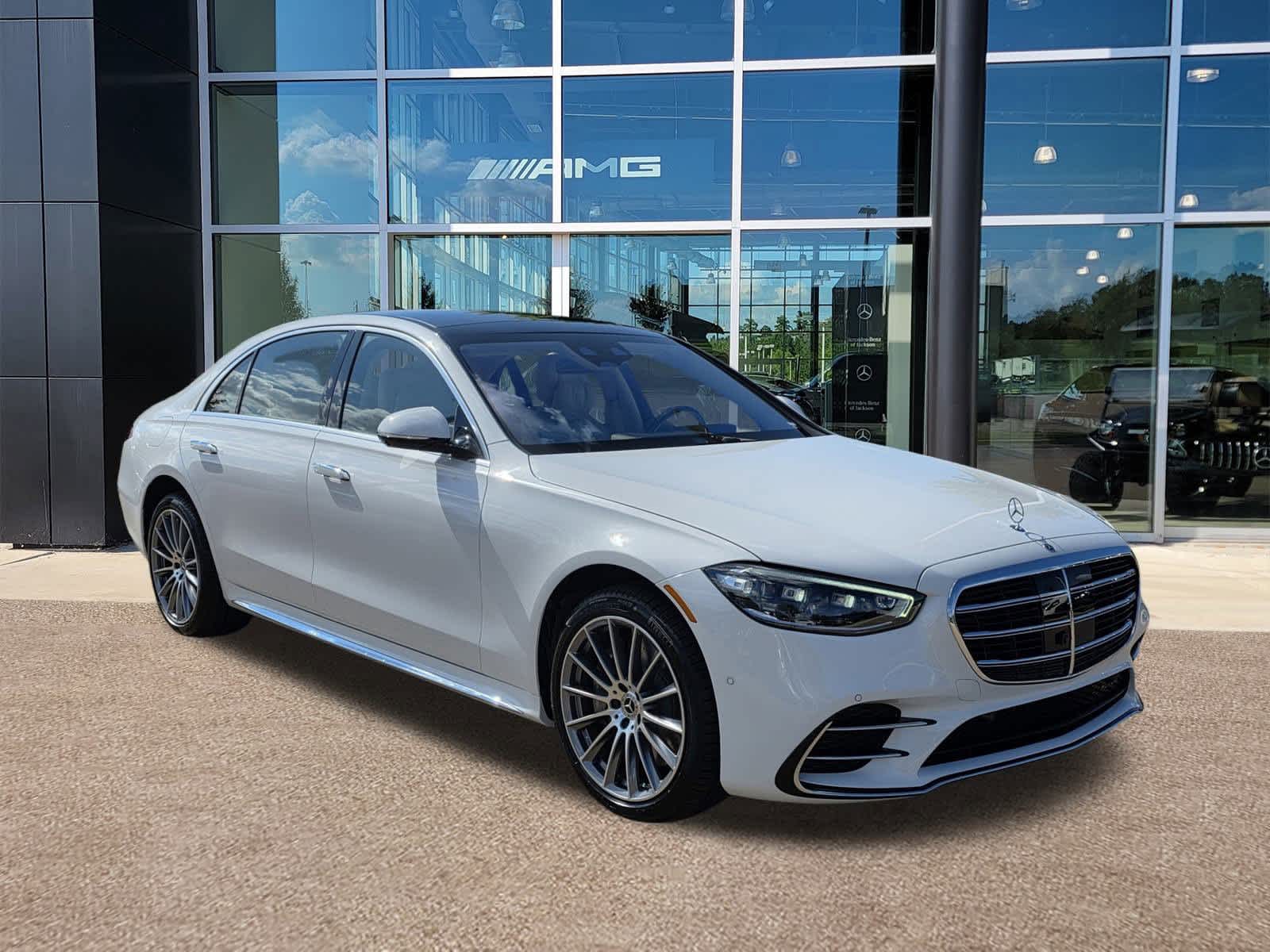 2026 Mercedes Benz S 500 4MATIC photo 3