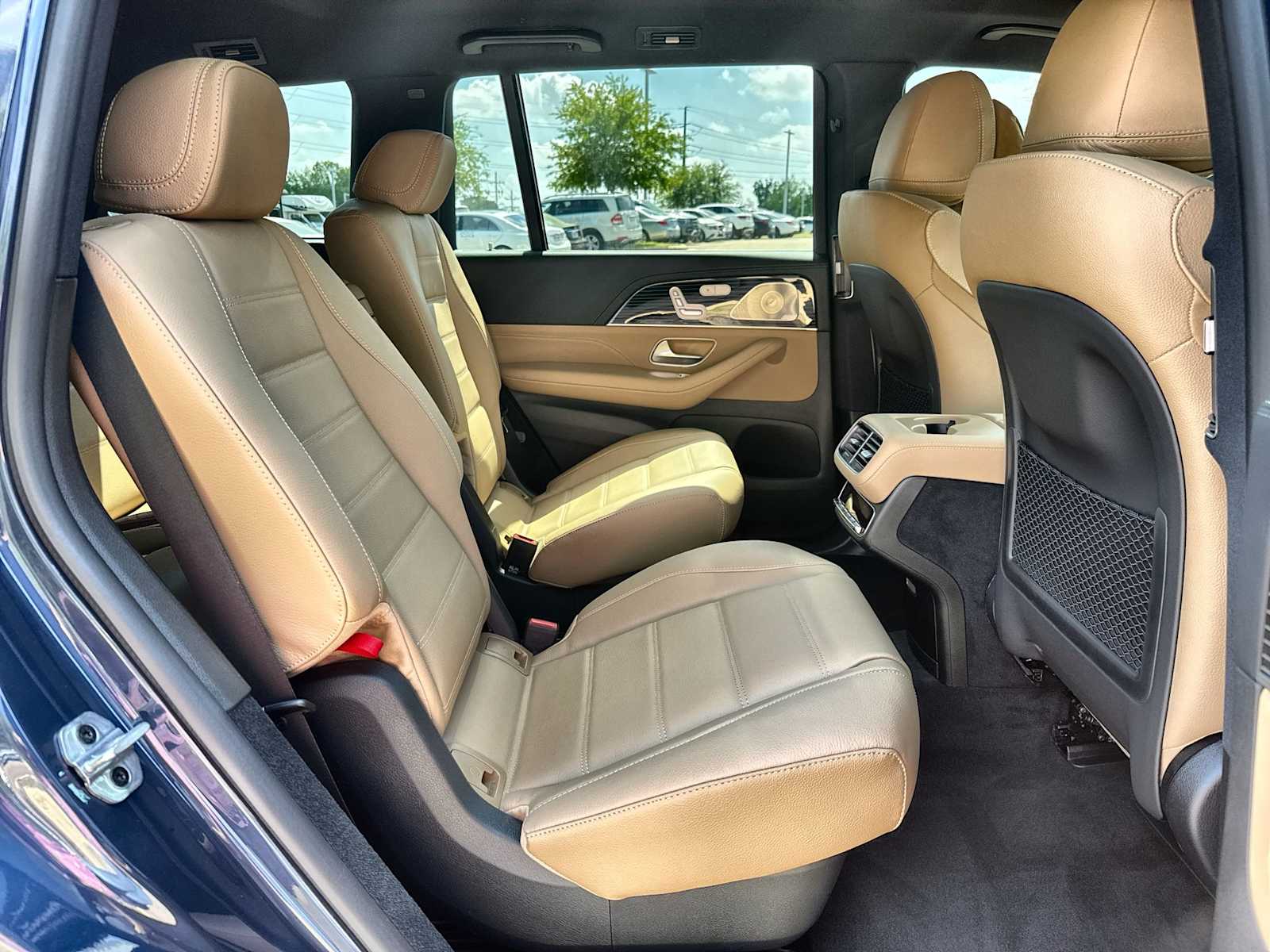 Thumbnail: 2026 Mercedes-Benz GLS - 19