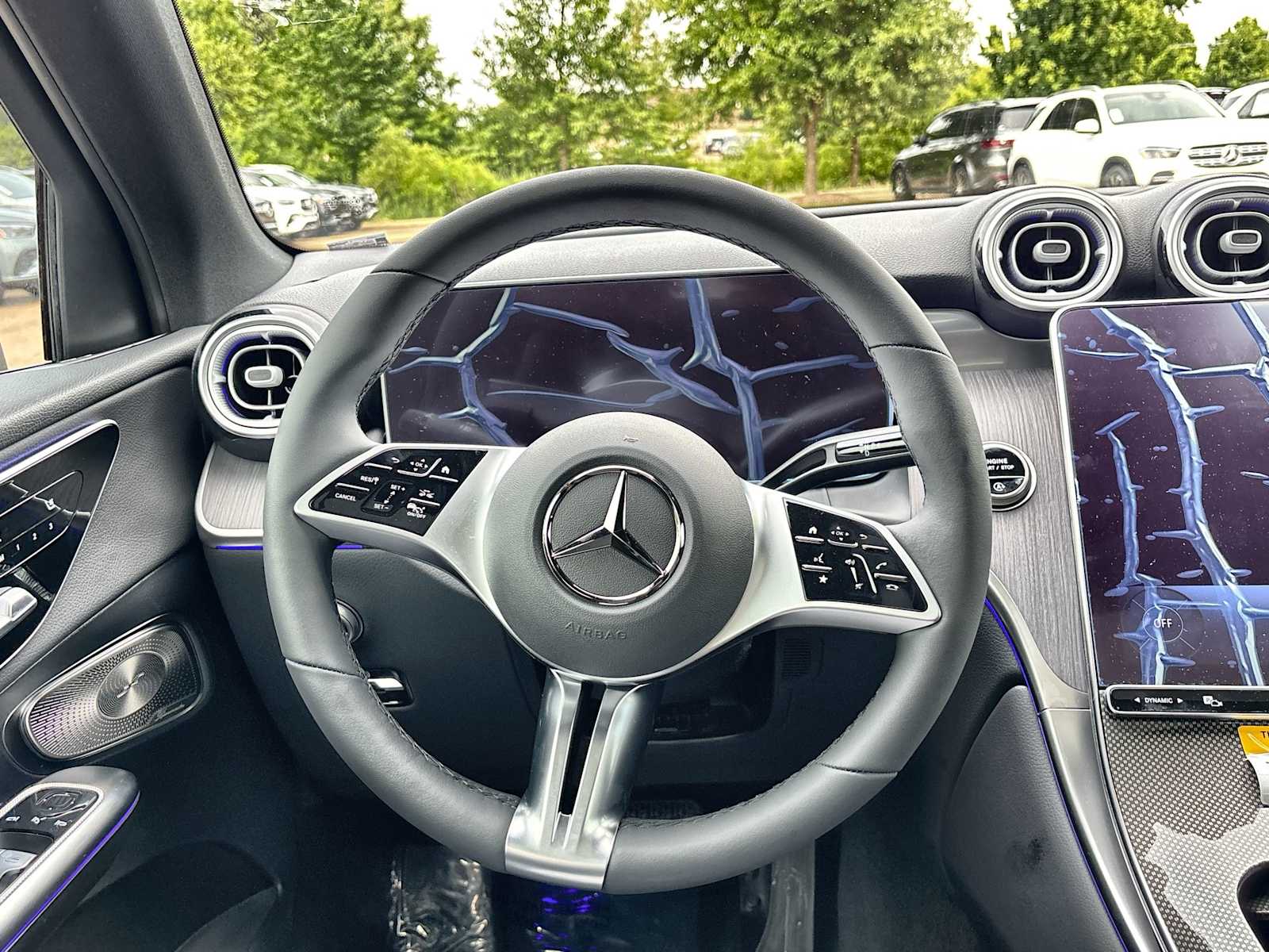 Thumbnail: 2026 Mercedes-Benz GLC - 21