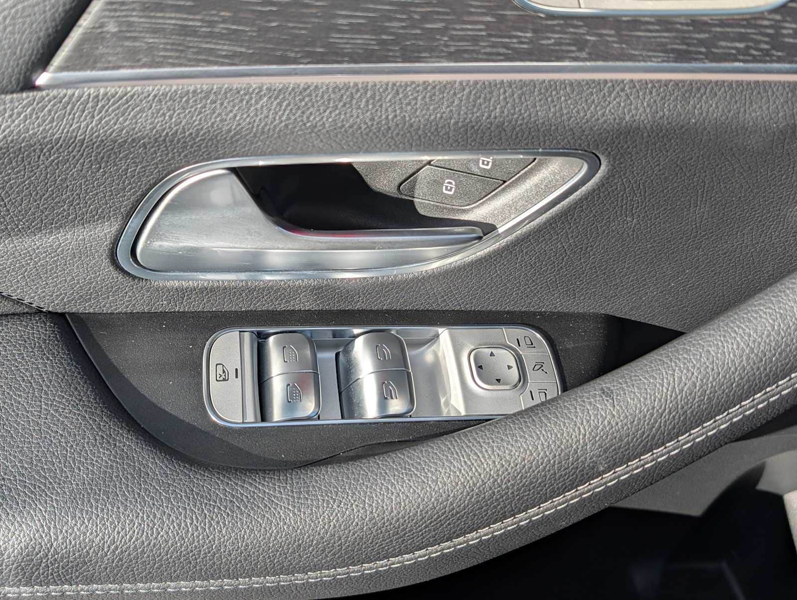 Thumbnail: 2025 Mercedes-Benz GLS - 23