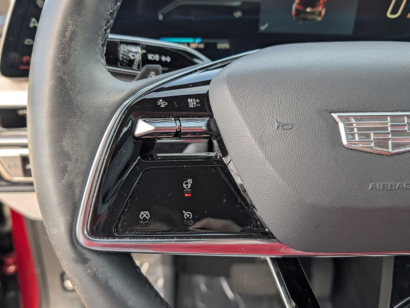 Thumbnail: 2024 Cadillac Lyriq - 13