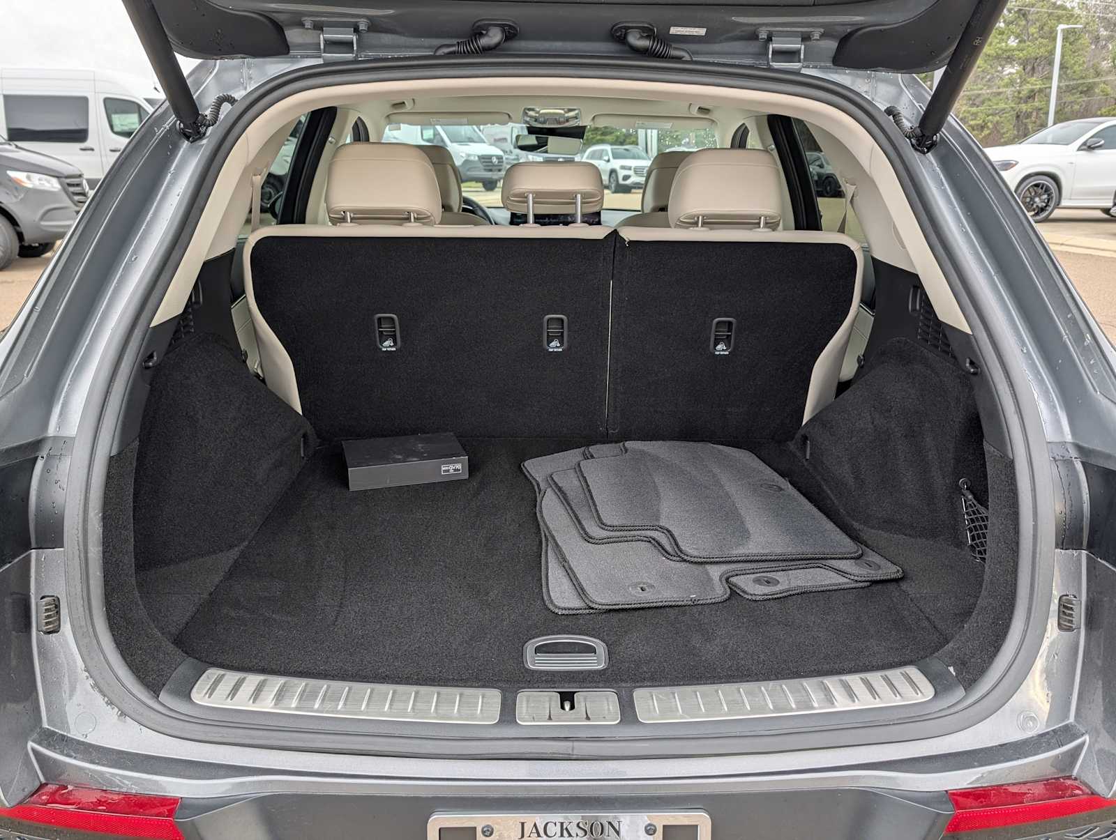 Thumbnail: 2022 Genesis GV70 - 32