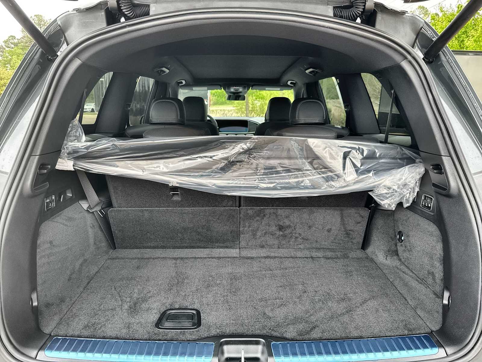 Thumbnail: 2026 Mercedes-Benz GLS - 17