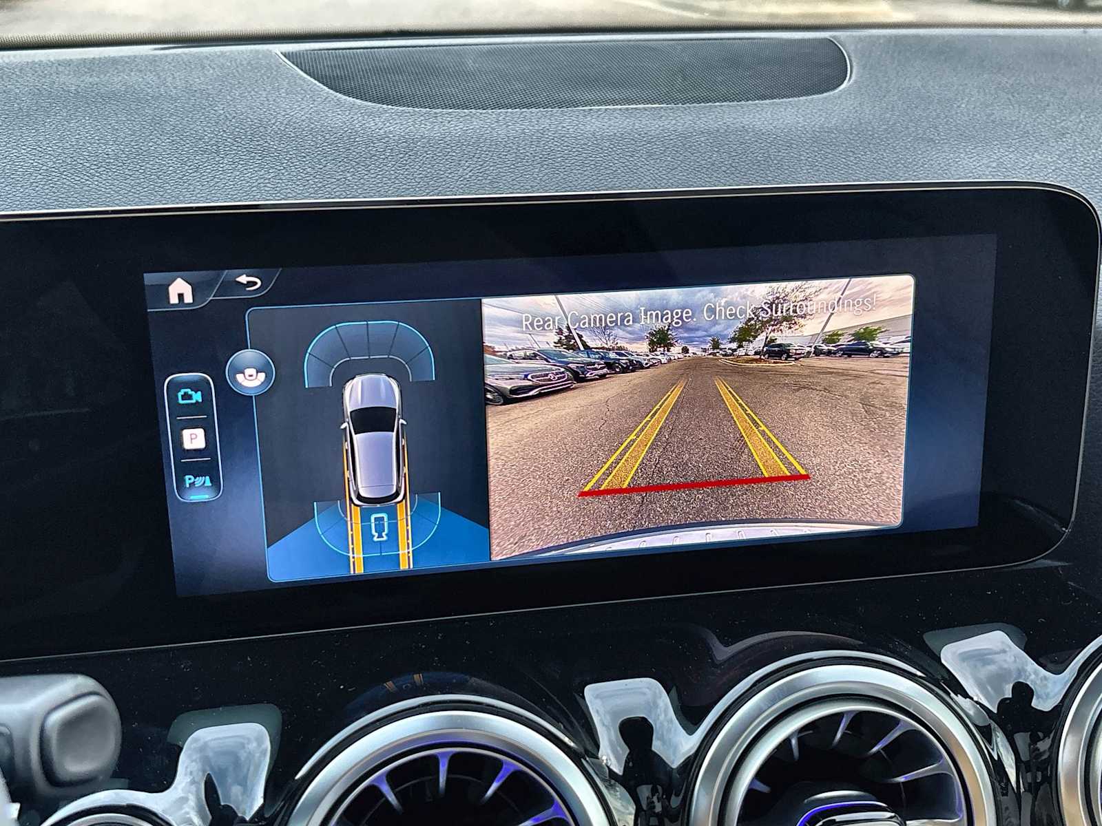 Thumbnail: 2026 Mercedes-Benz GLA - 27