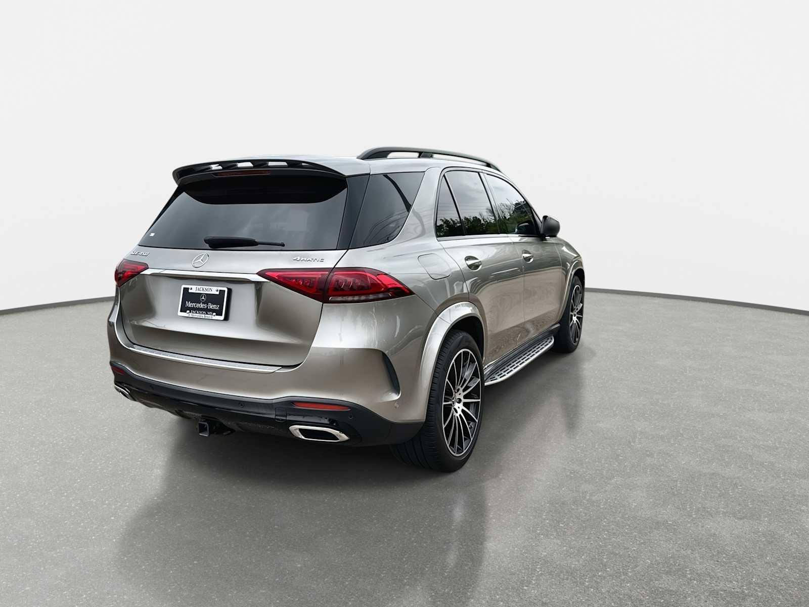 Thumbnail: 2023 Mercedes-Benz GLE - 7