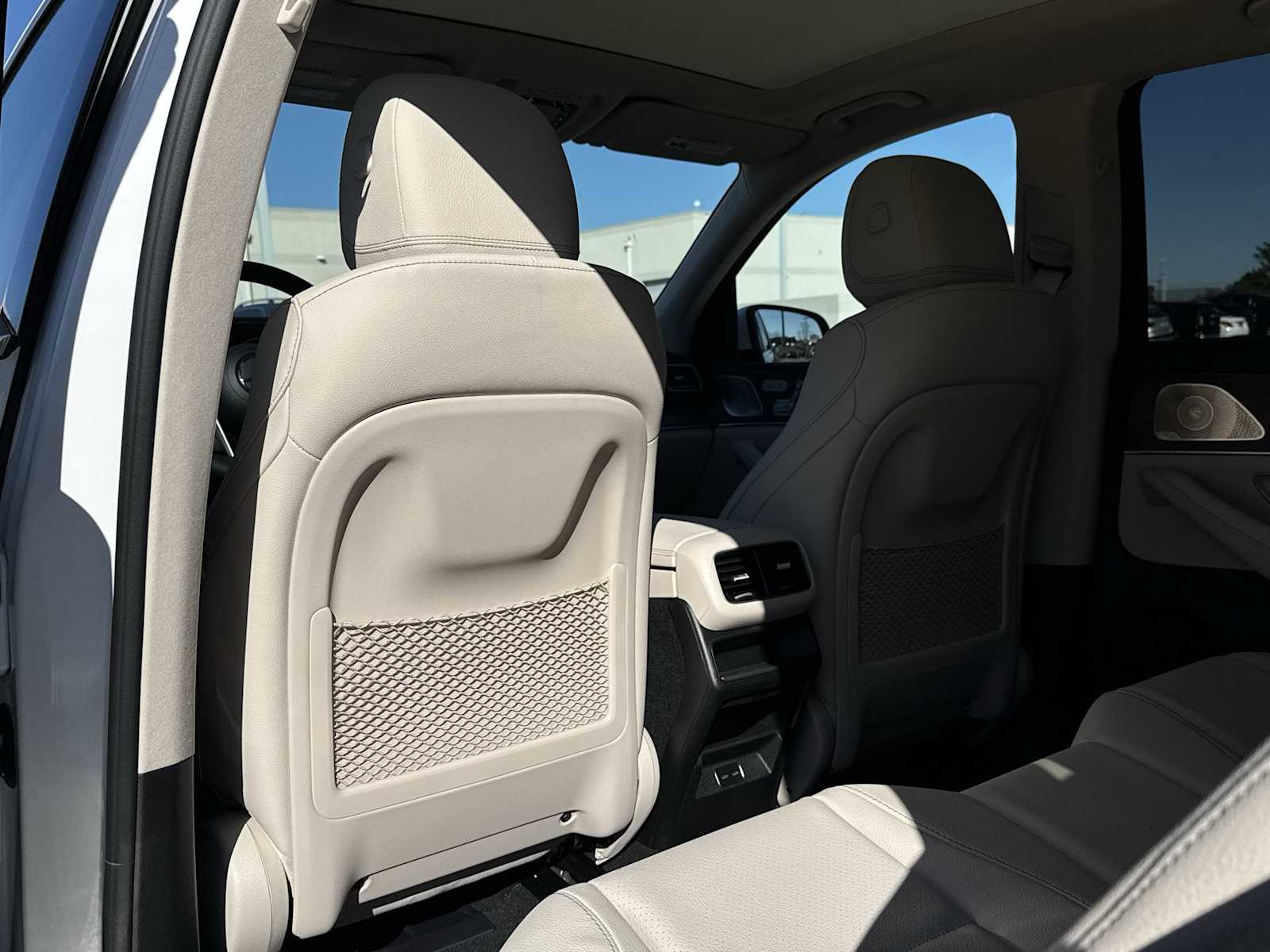 Thumbnail: 2026 Mercedes-Benz GLE - 16