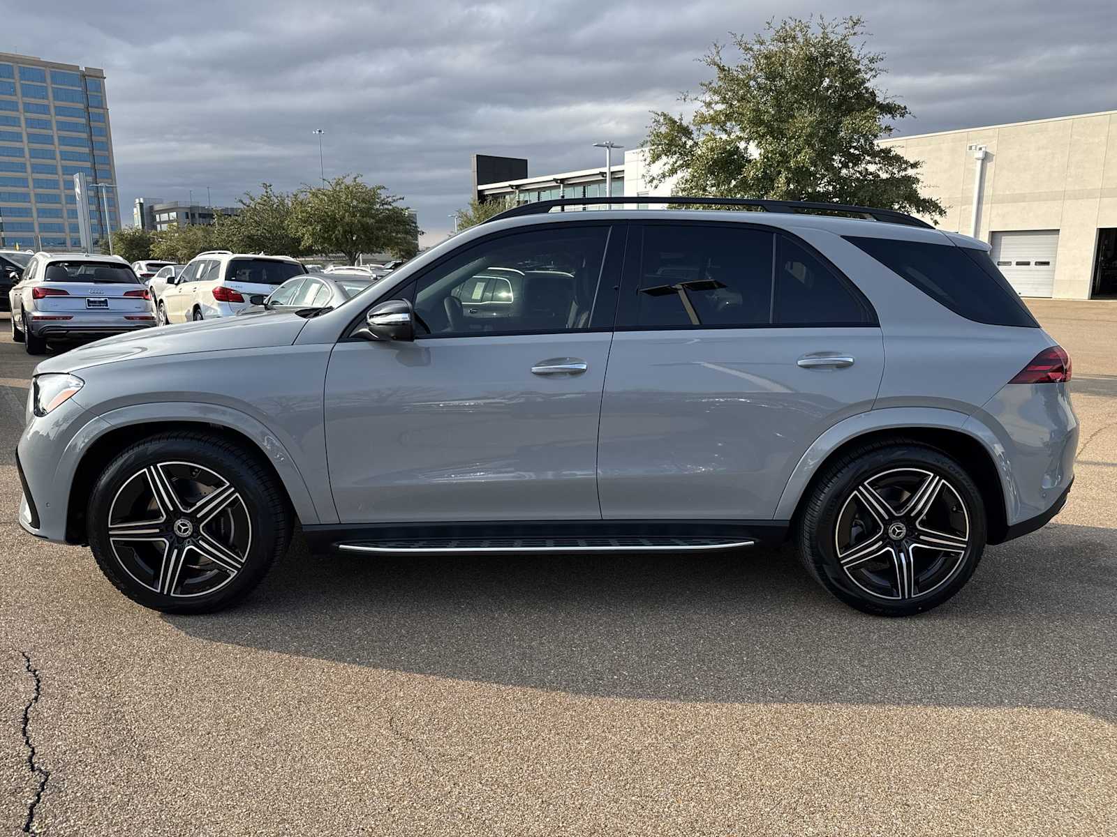 Thumbnail: 2026 Mercedes-Benz GLE - 3