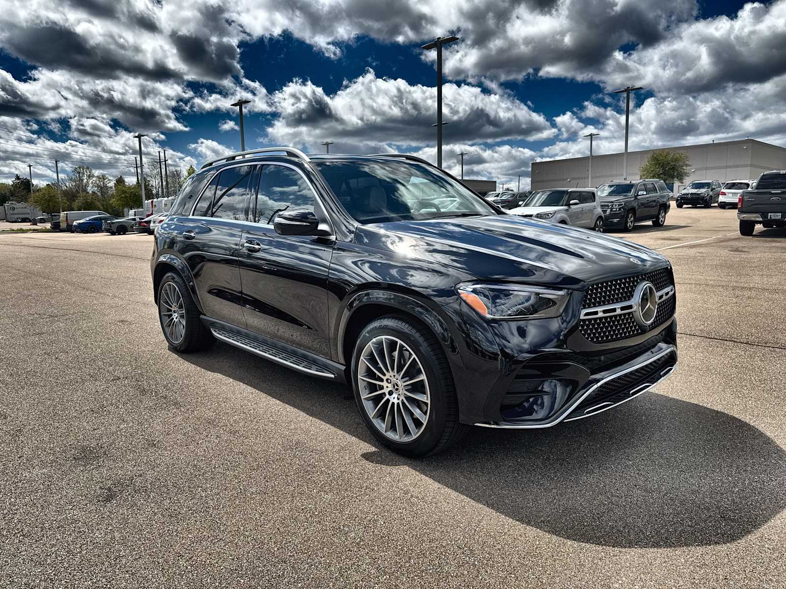 Thumbnail: 2026 Mercedes-Benz GLE - 11