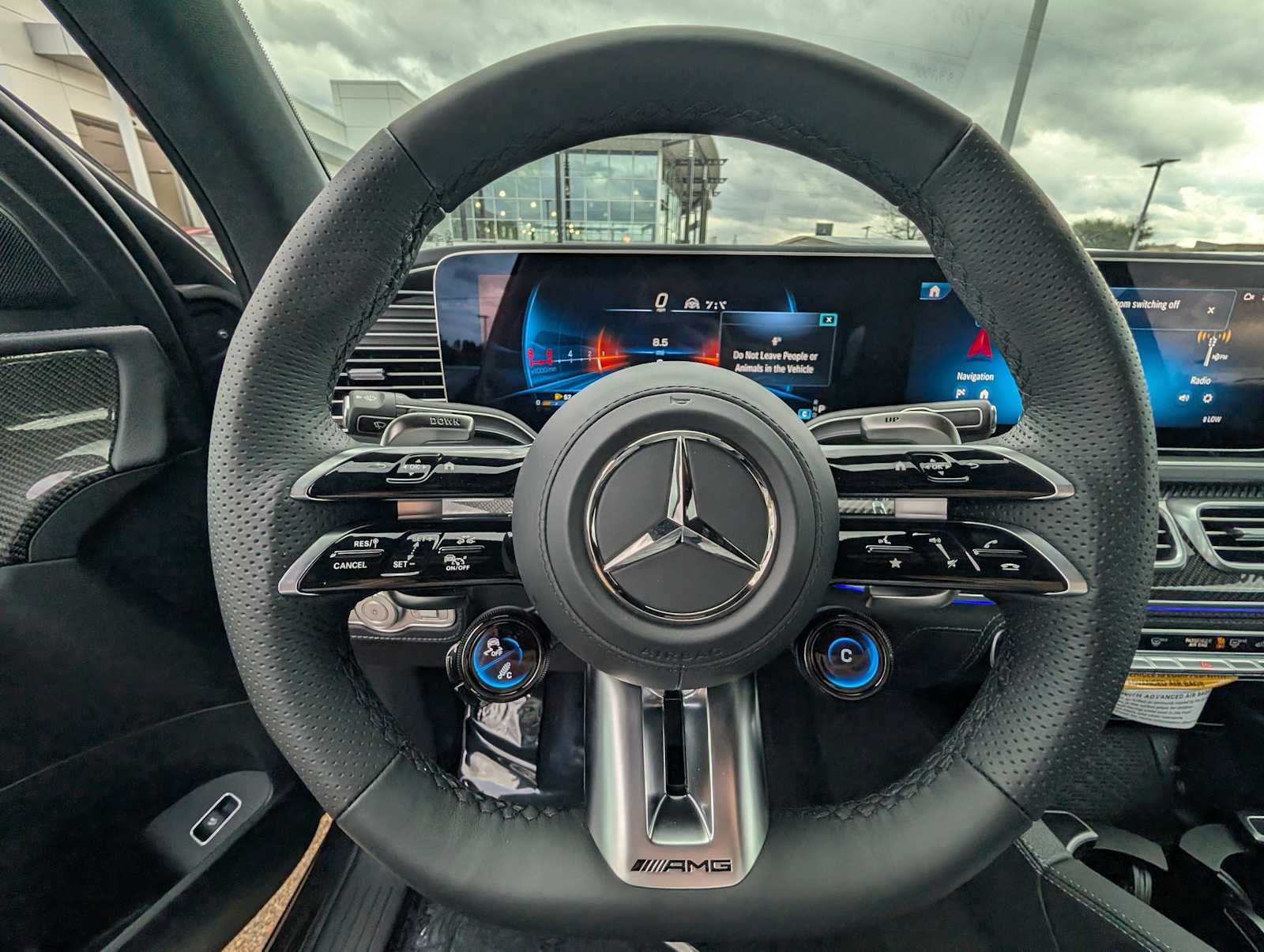 Thumbnail: 2026 Mercedes-Benz GLE - 8