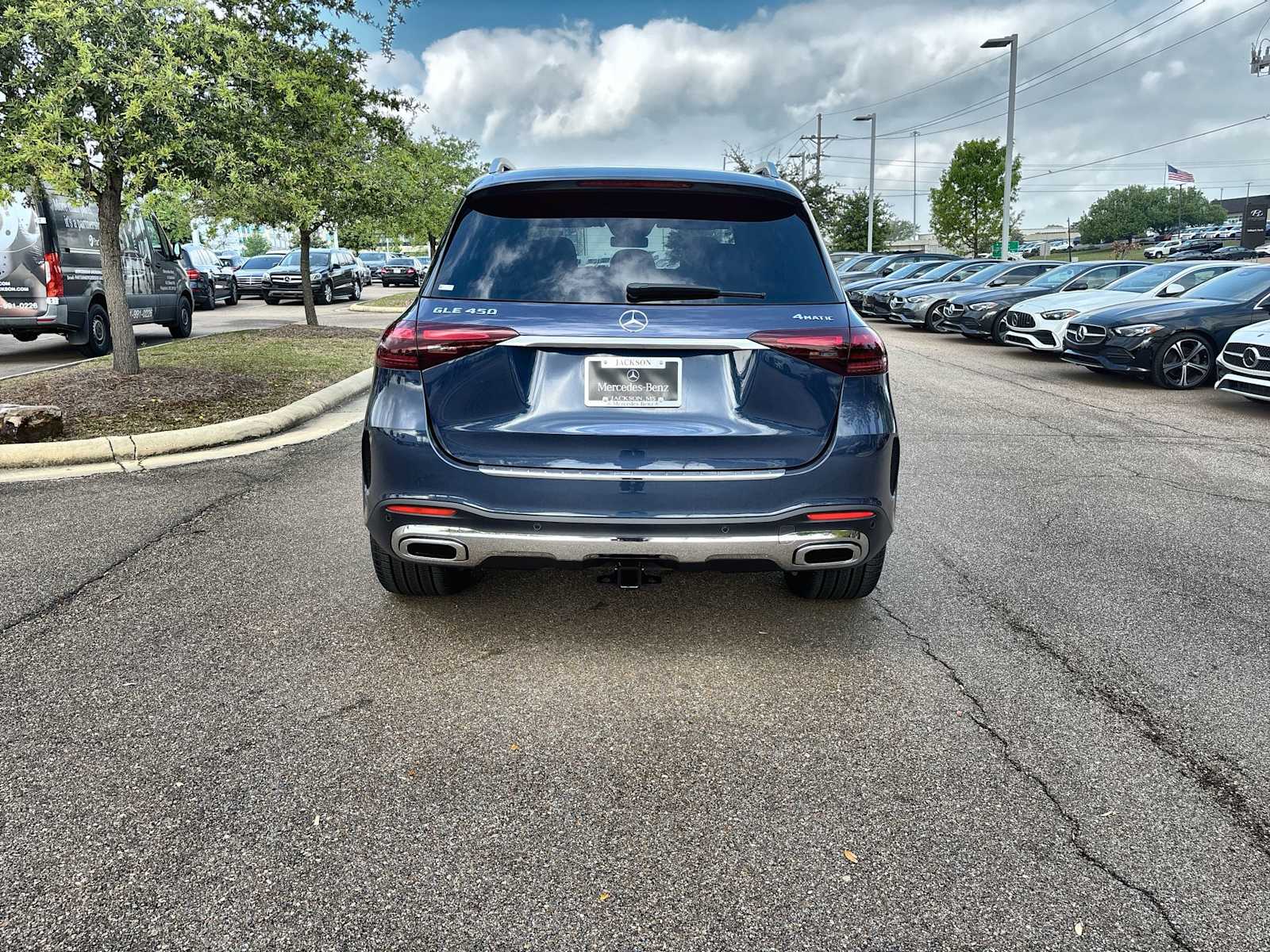 Thumbnail: 2026 Mercedes-Benz GLE - 7