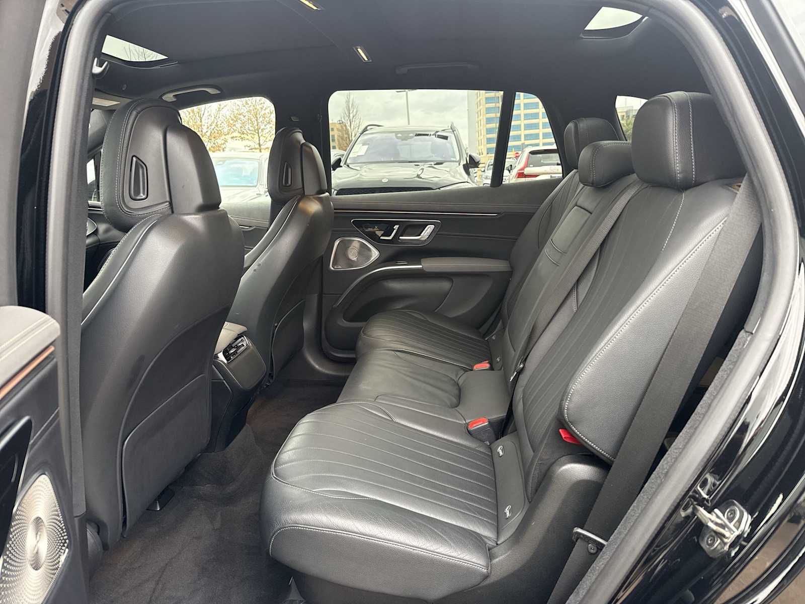 Thumbnail: 2023 Mercedes-Benz EQS - 16