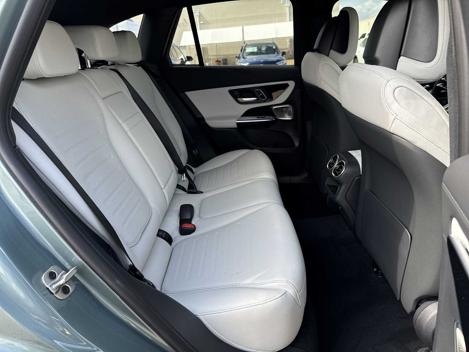 Thumbnail: 2026 Mercedes-Benz GLC - 19