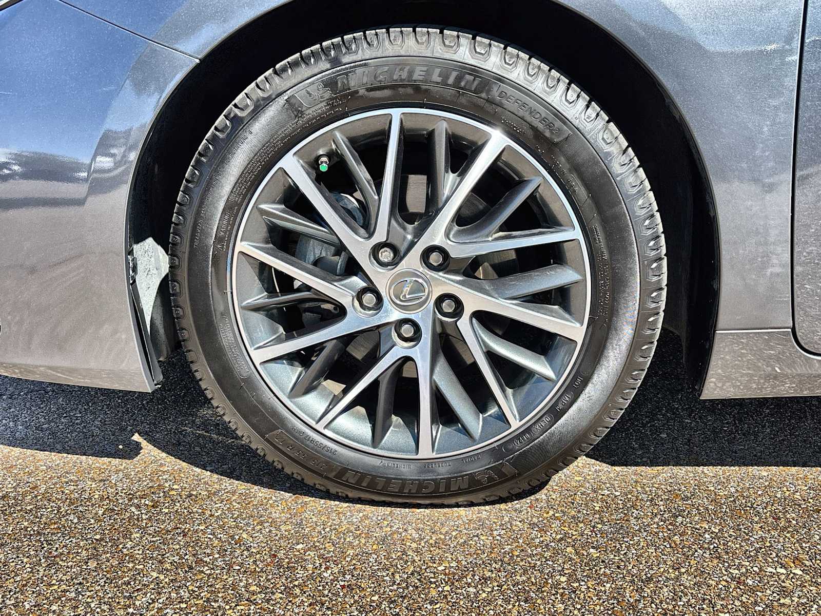 Thumbnail: 2018 Lexus ES - 13