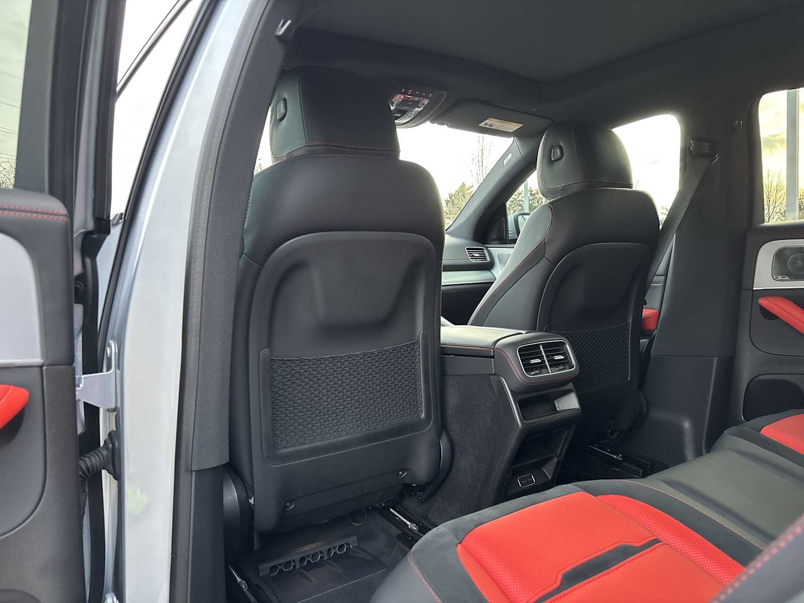 Thumbnail: 2024 Mercedes-Benz GLE - 18