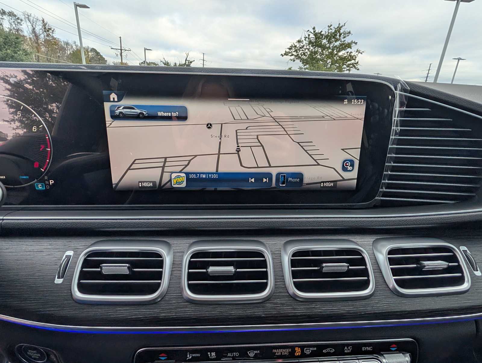 Thumbnail: 2026 Mercedes-Benz GLE - 10