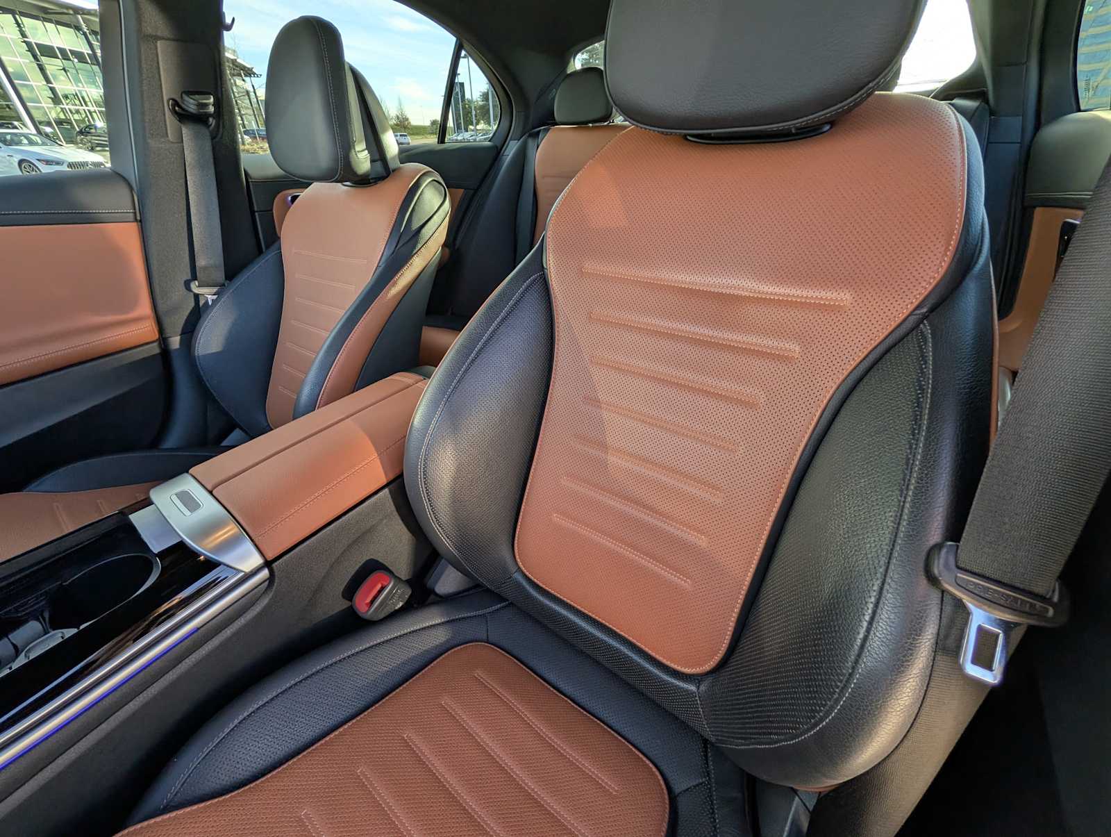 Thumbnail: 2024 Mercedes-Benz C-Class - 18