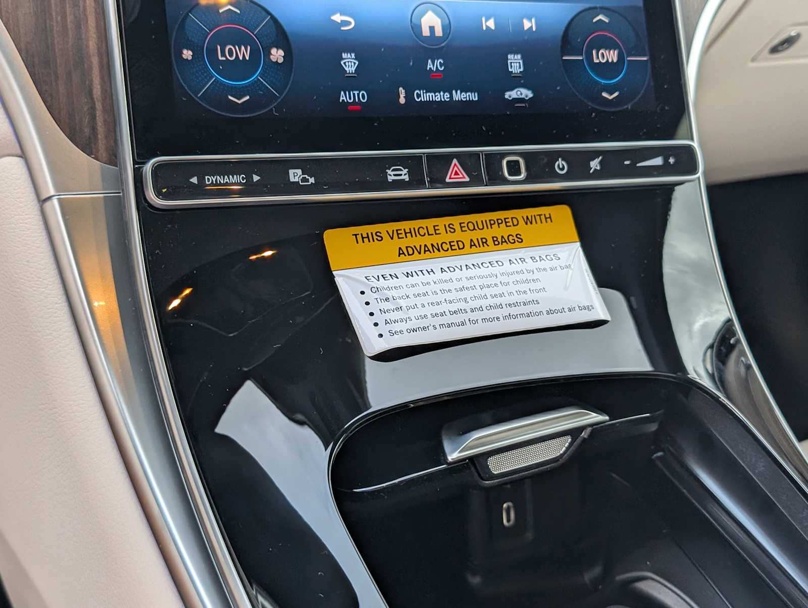 Thumbnail: 2026 Mercedes-Benz GLC - 15