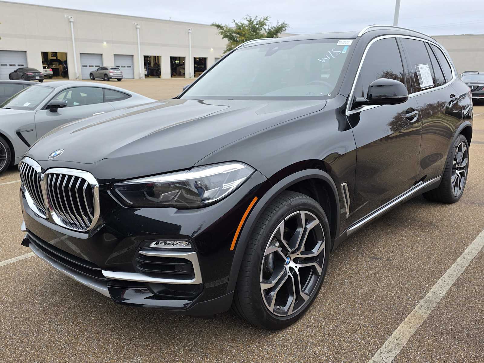 Thumbnail: 2021 BMW X5 - 1