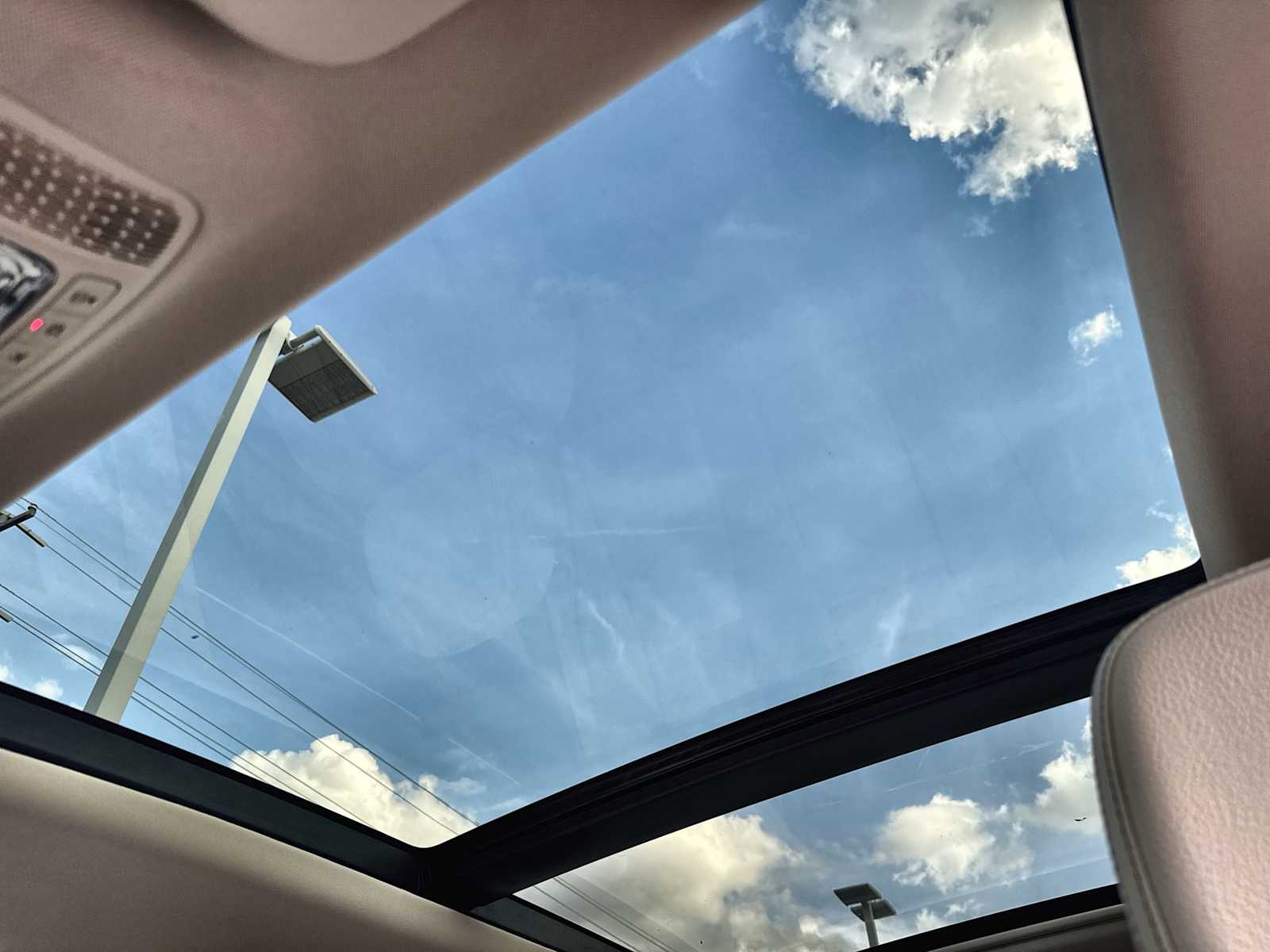 Thumbnail: 2026 Mercedes-Benz GLE - 28